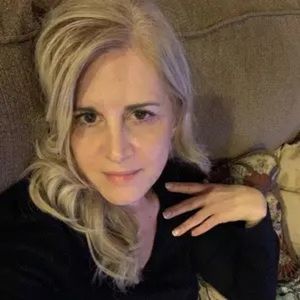 Meet your Posher, Camille